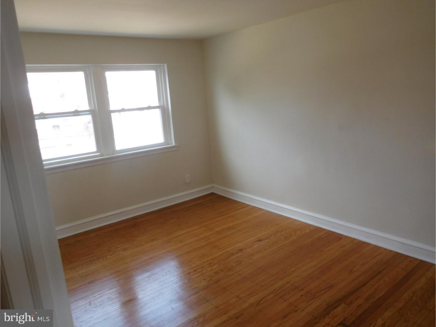 WEST OAK LANE - Residential