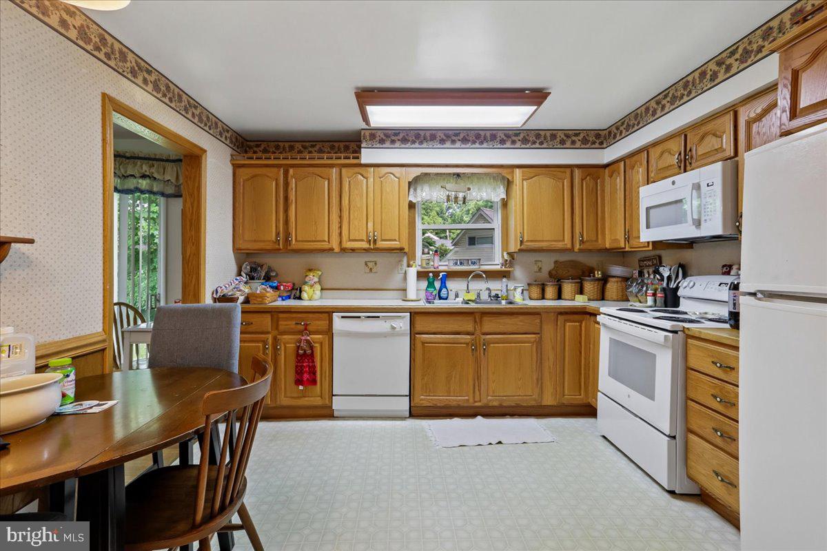 EAST SPRINGBROOK - Residential