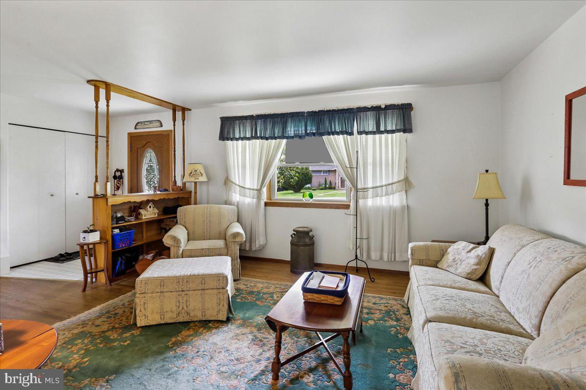 EAST SPRINGBROOK - Residential