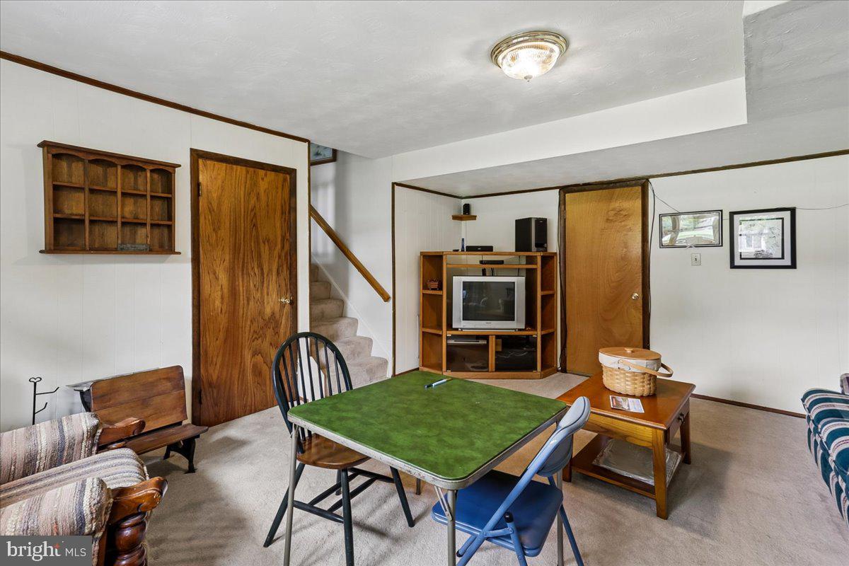 EAST SPRINGBROOK - Residential