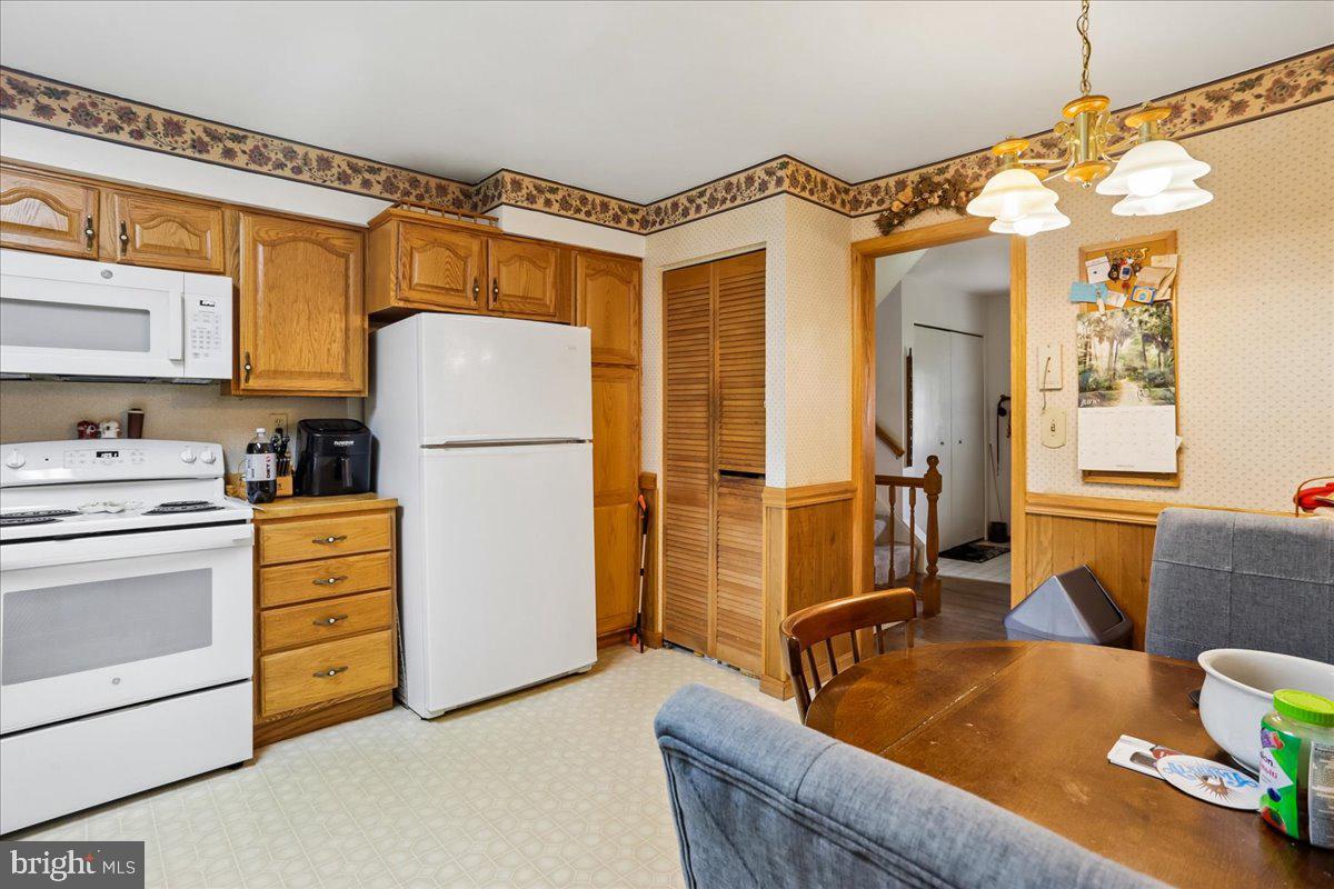 EAST SPRINGBROOK - Residential