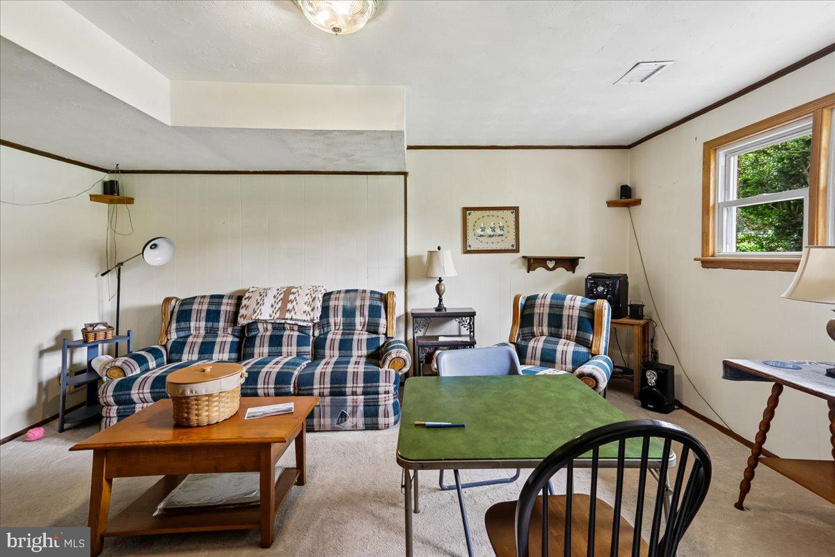 EAST SPRINGBROOK - Residential