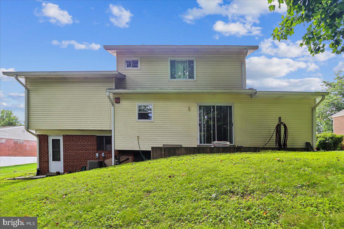 EAST SPRINGBROOK - Residential