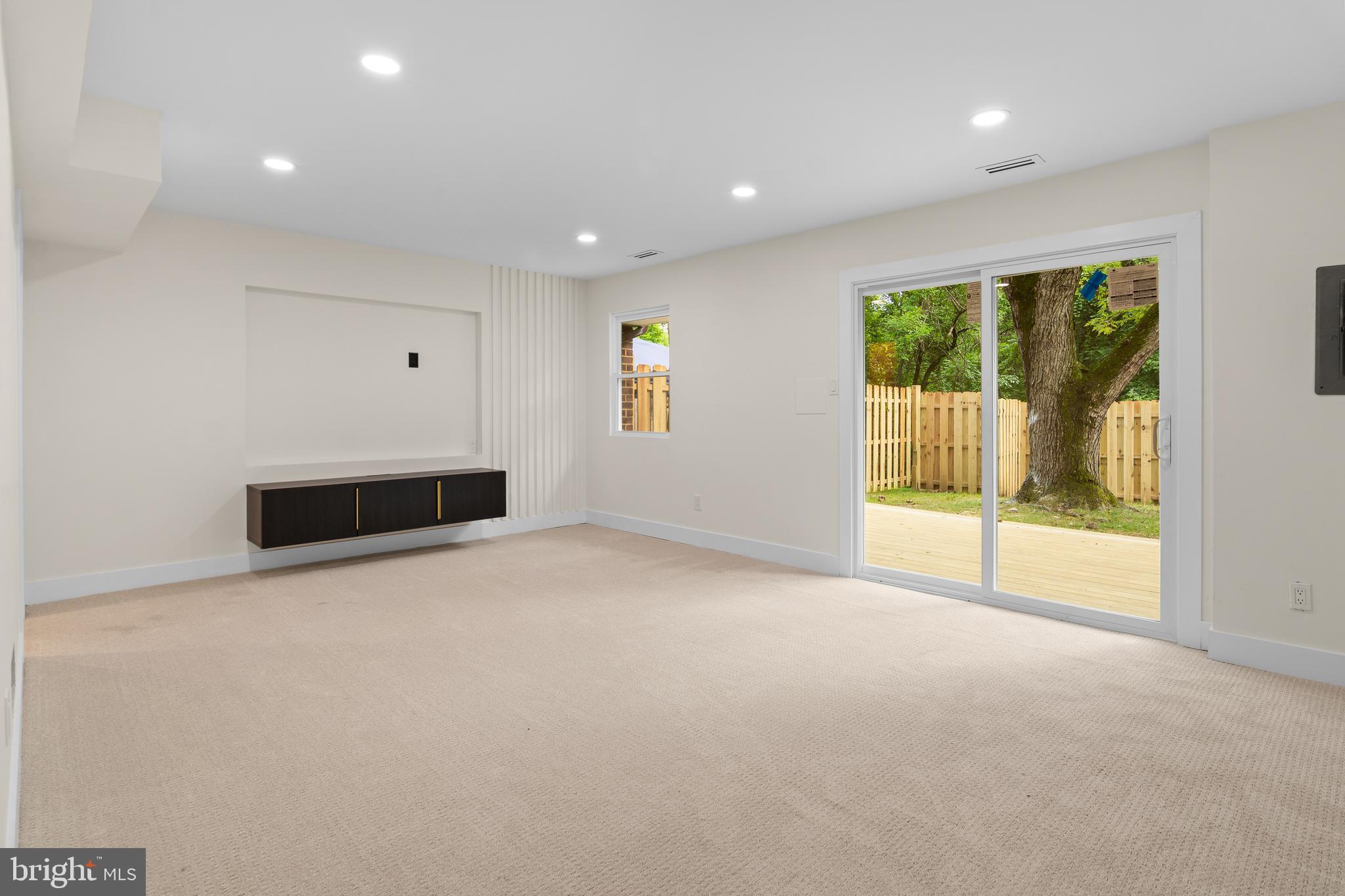 QUAIL MEADOWS TOWNHOUSES - Residential