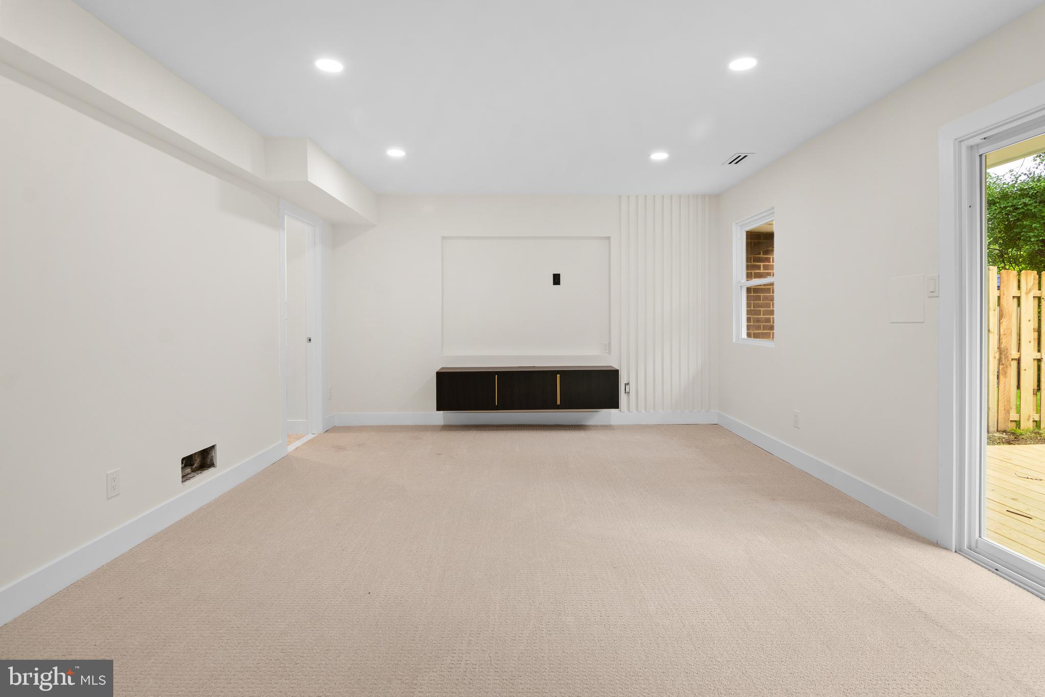QUAIL MEADOWS TOWNHOUSES - Residential
