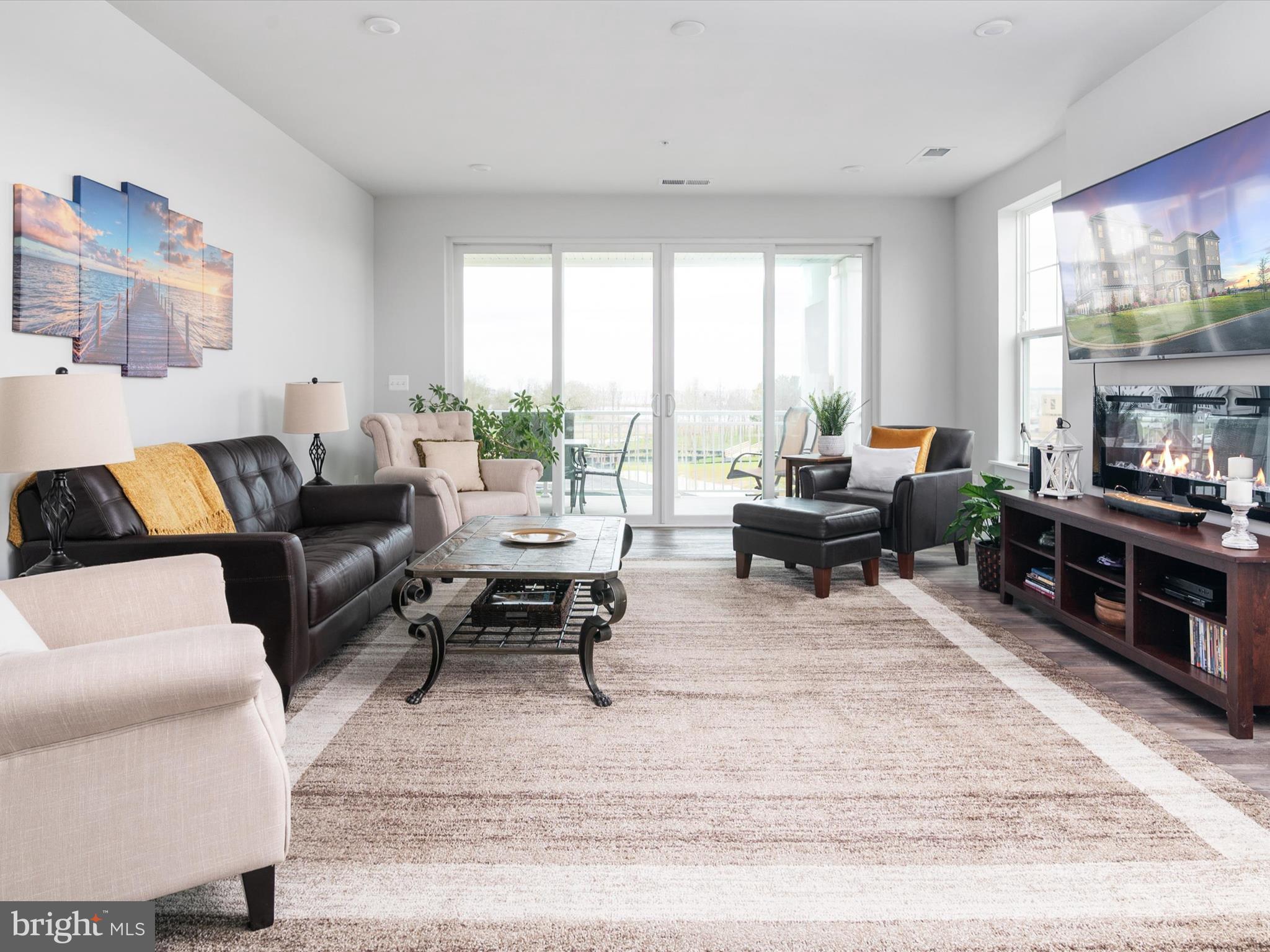 FOUR SEASONS AT KENT ISLAND - Residential Lease