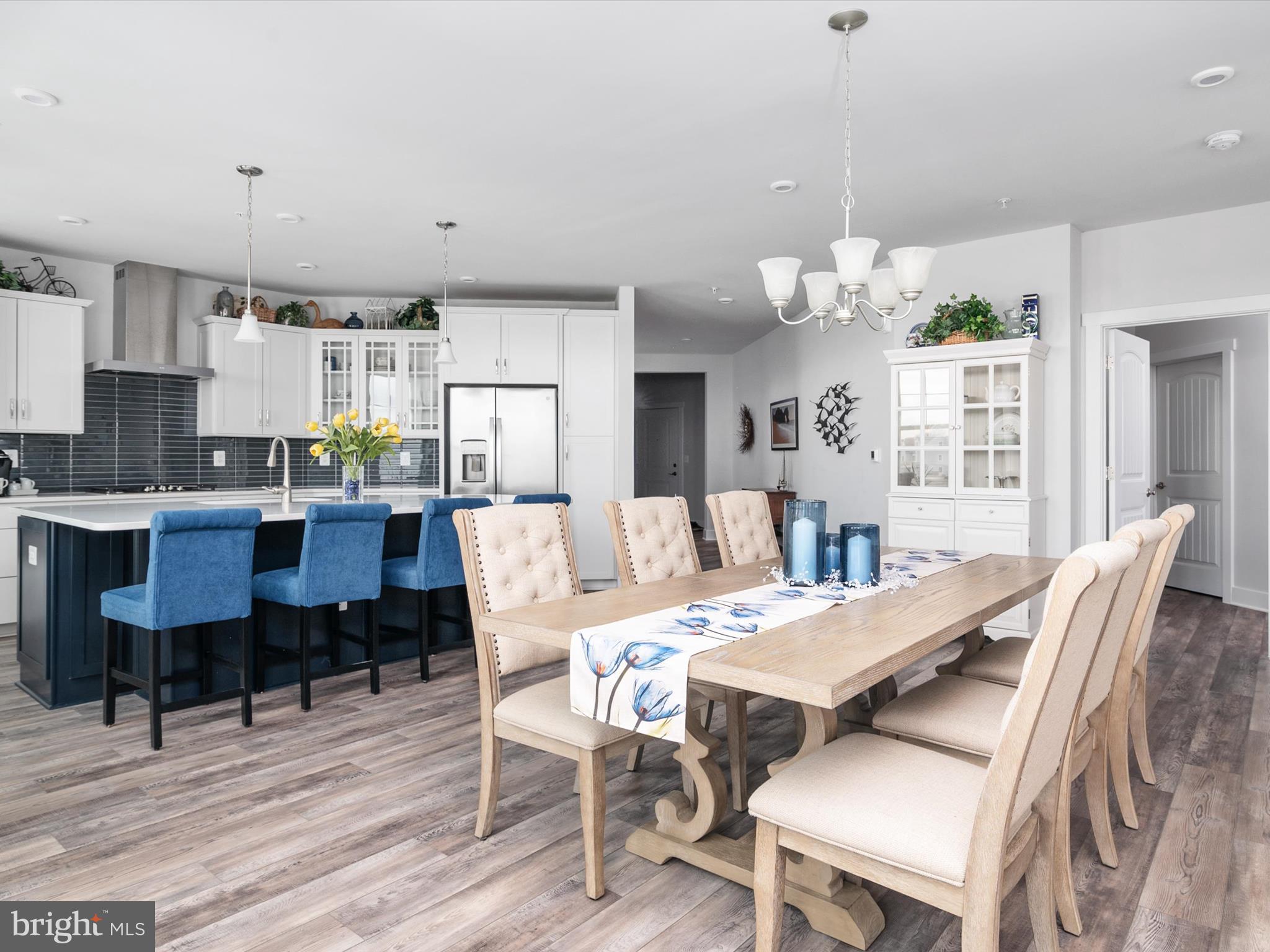 FOUR SEASONS AT KENT ISLAND - Residential Lease