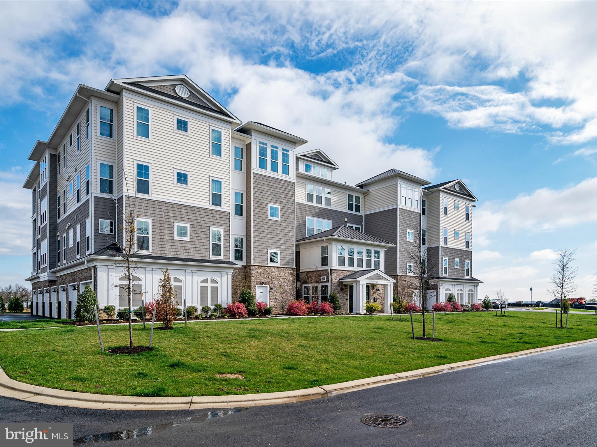 FOUR SEASONS AT KENT ISLAND - Residential Lease