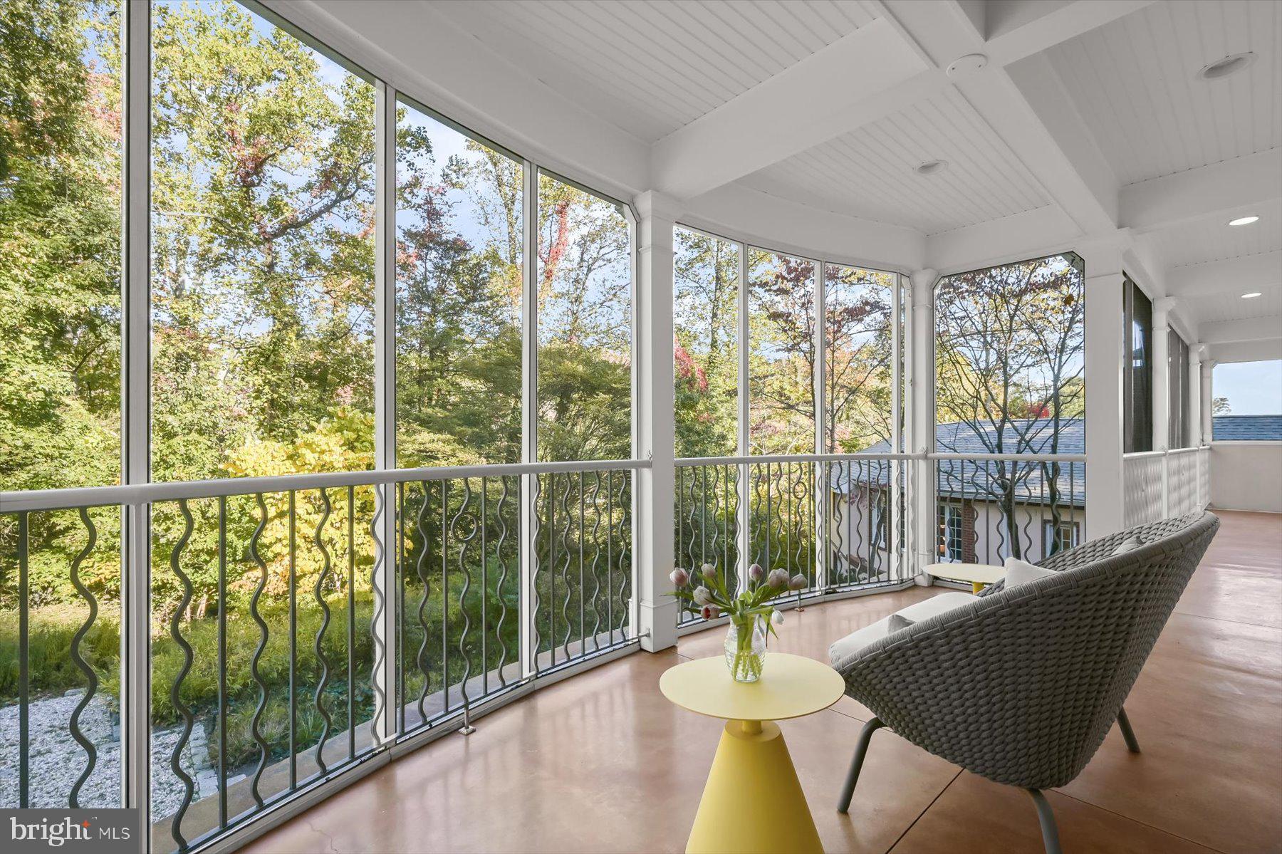 GIBSON ISLAND - Residential