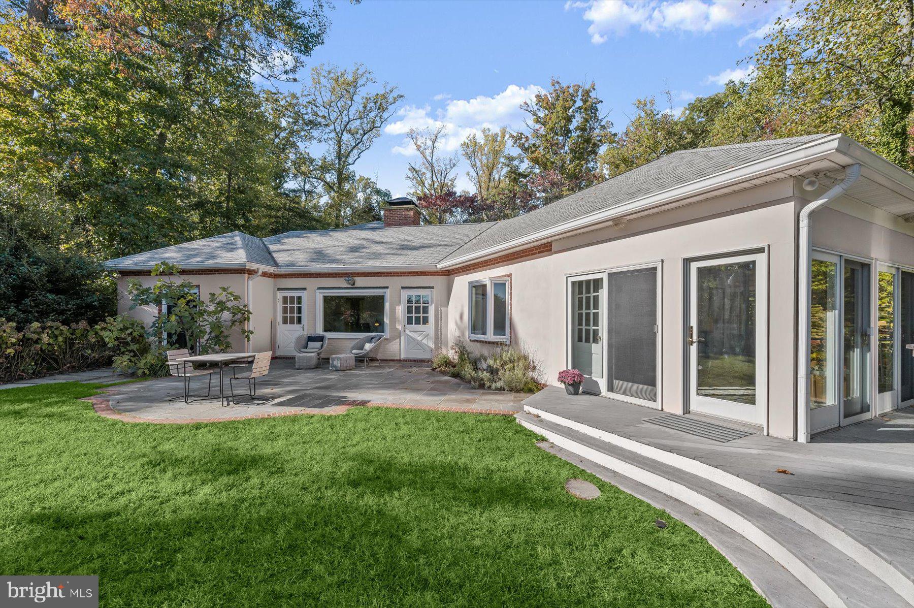 GIBSON ISLAND - Residential