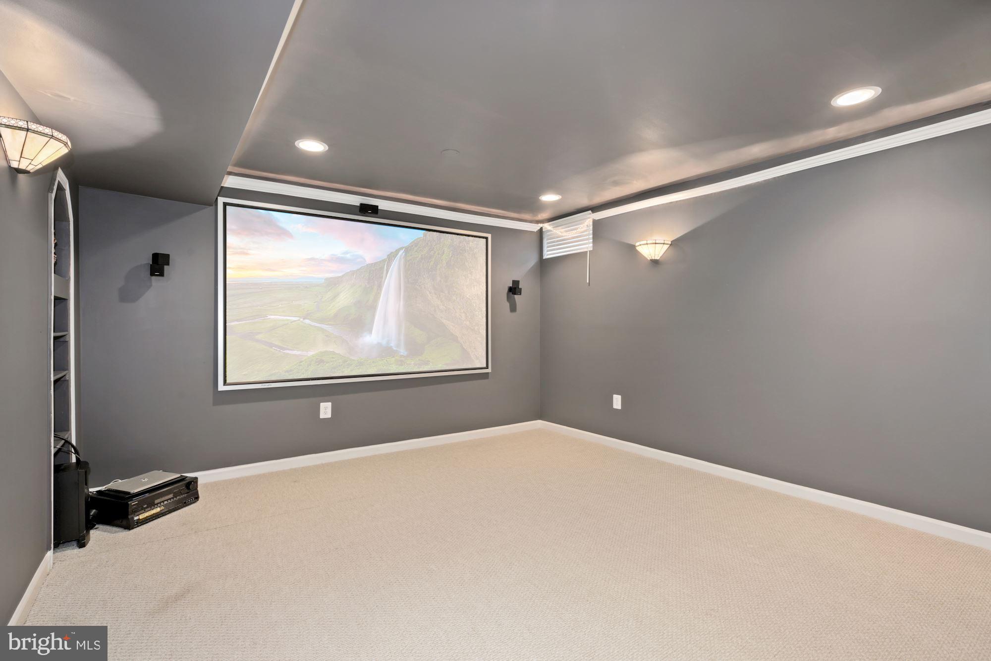 FAIR LAKES CHASE - Residential Lease