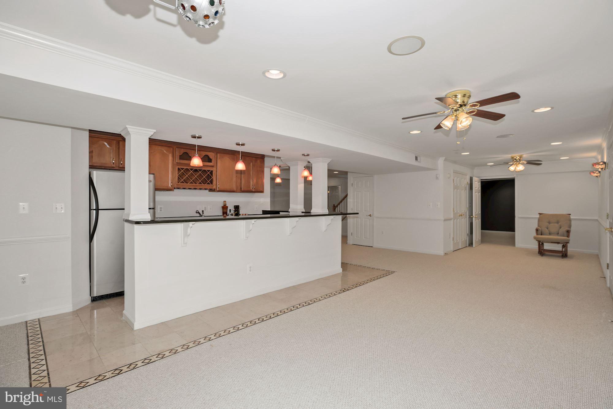 FAIR LAKES CHASE - Residential Lease