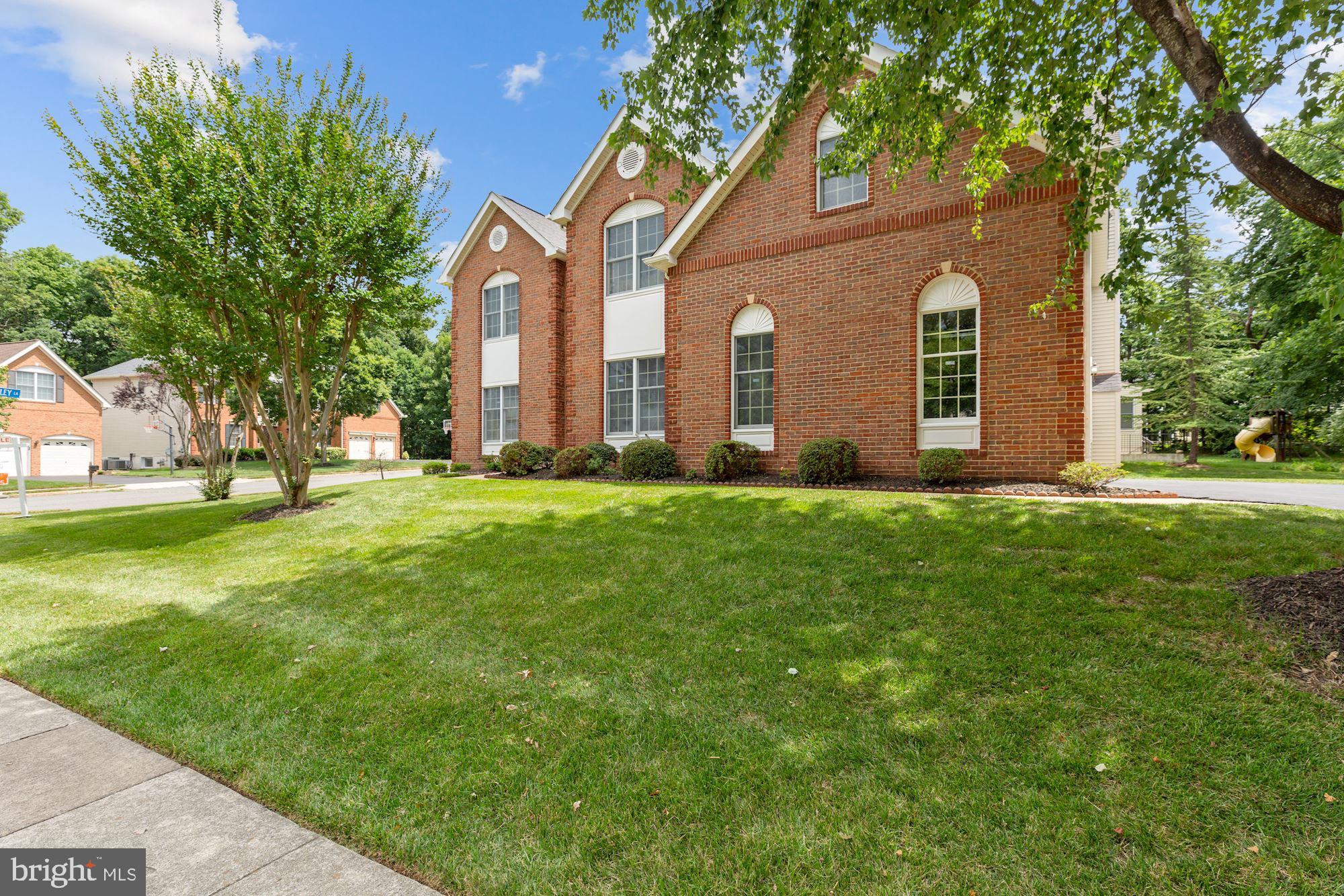 FAIR LAKES CHASE - Residential Lease