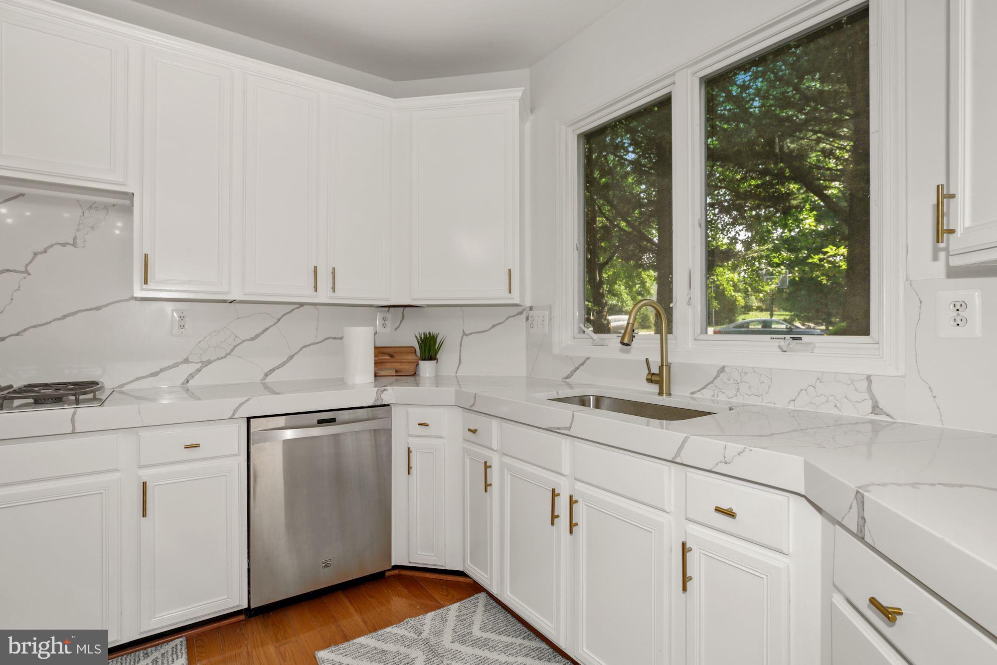 FAIR LAKES CHASE - Residential Lease