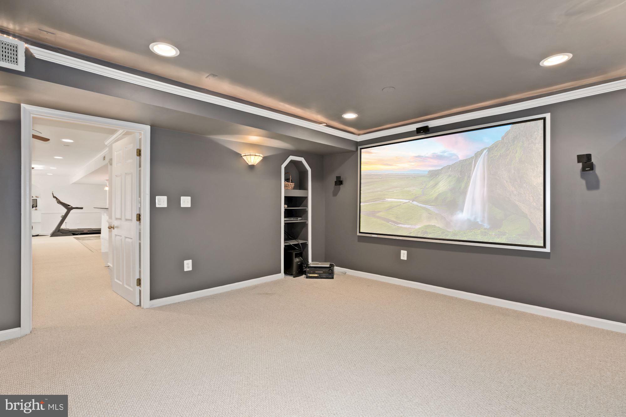 FAIR LAKES CHASE - Residential Lease