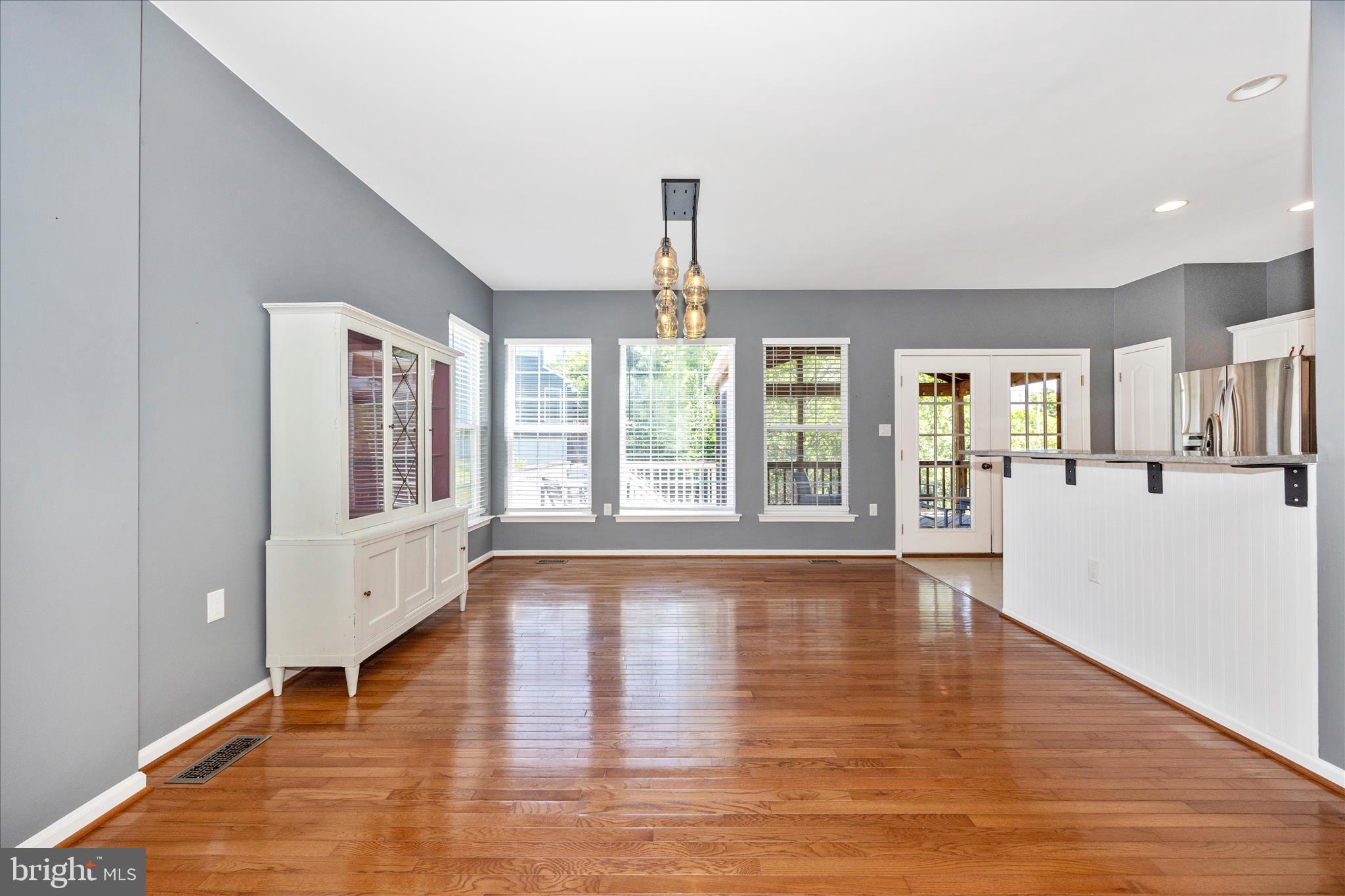 SPRING RIDGE - Residential
