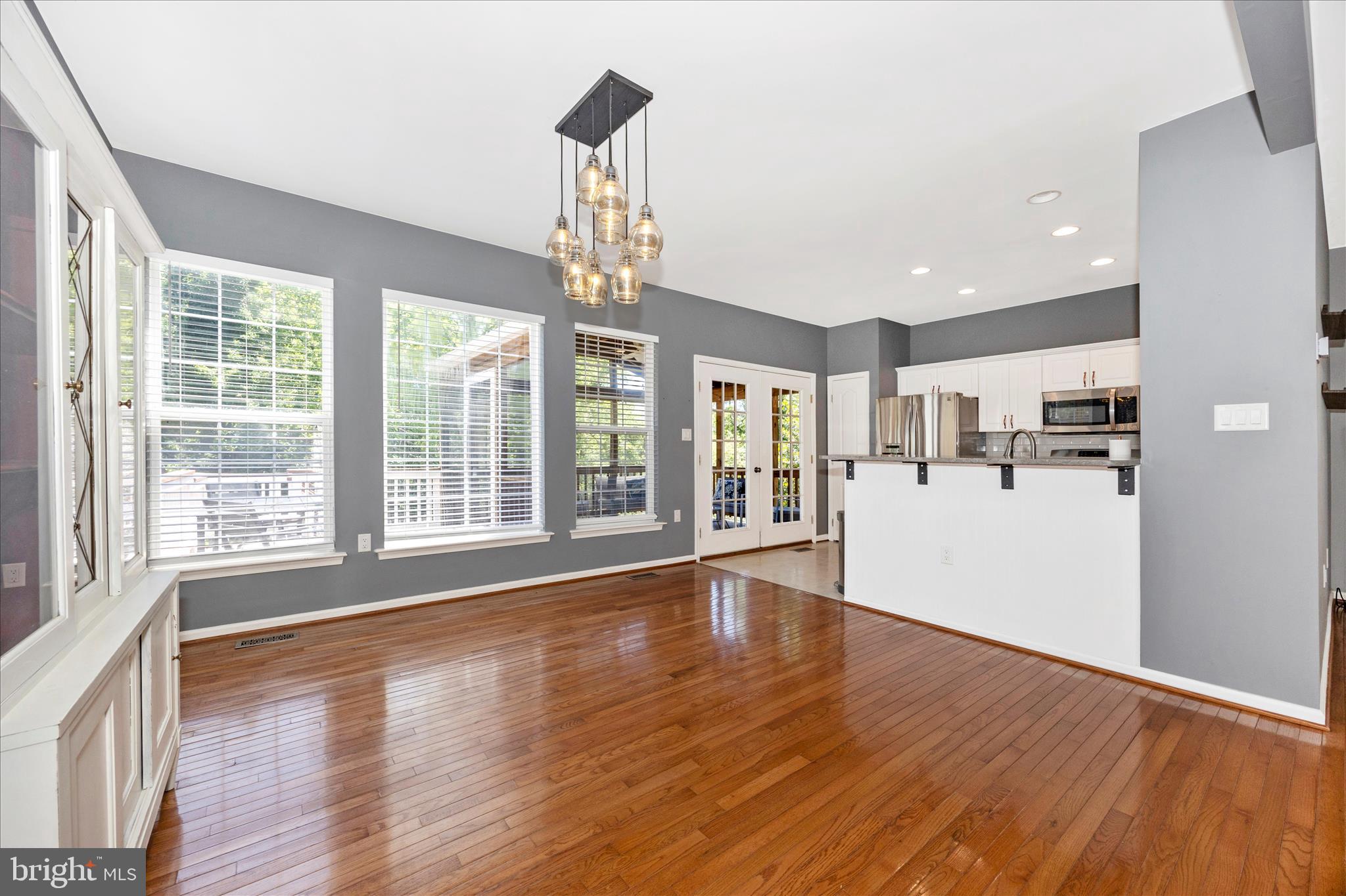SPRING RIDGE - Residential