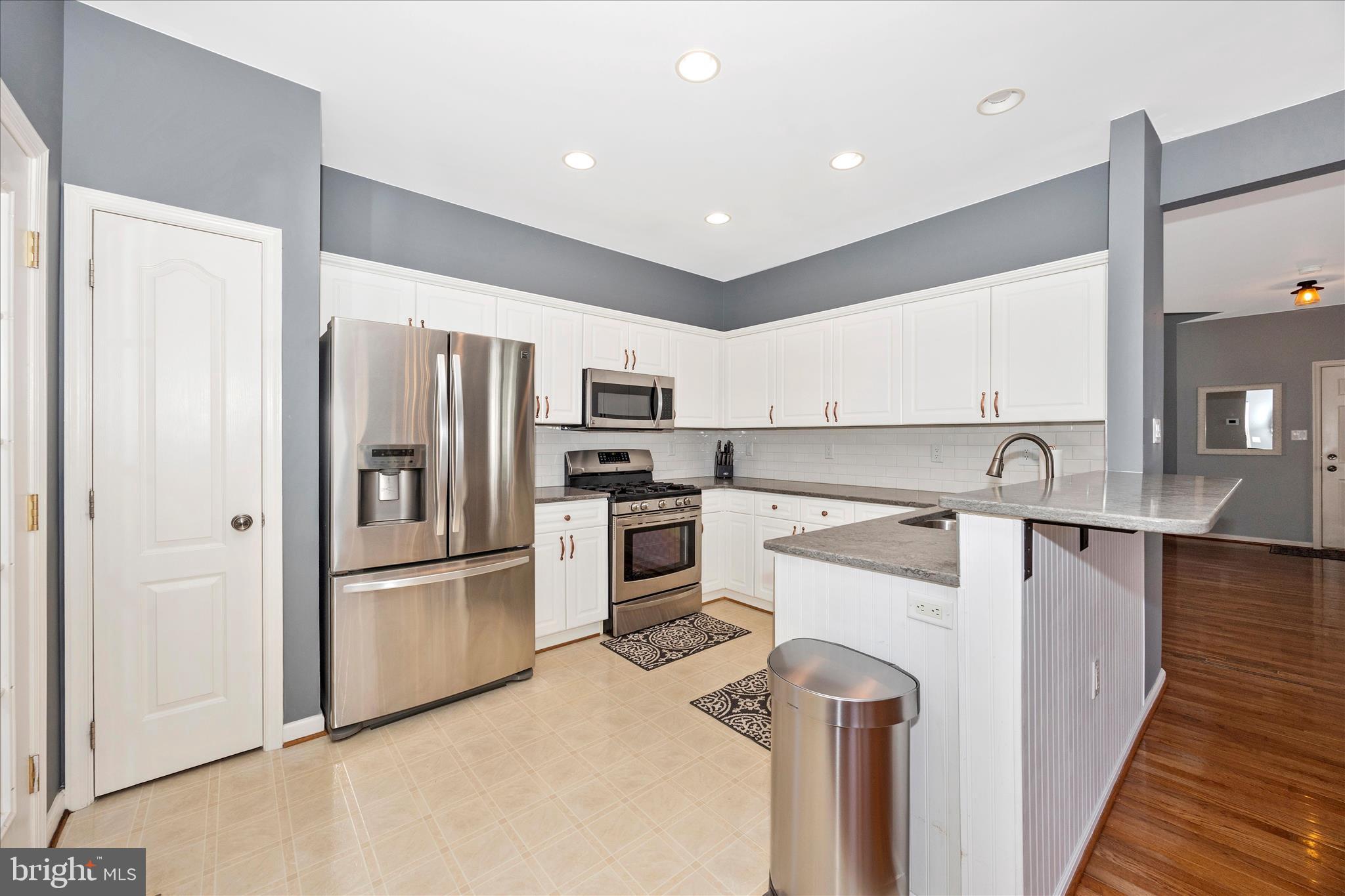 SPRING RIDGE - Residential