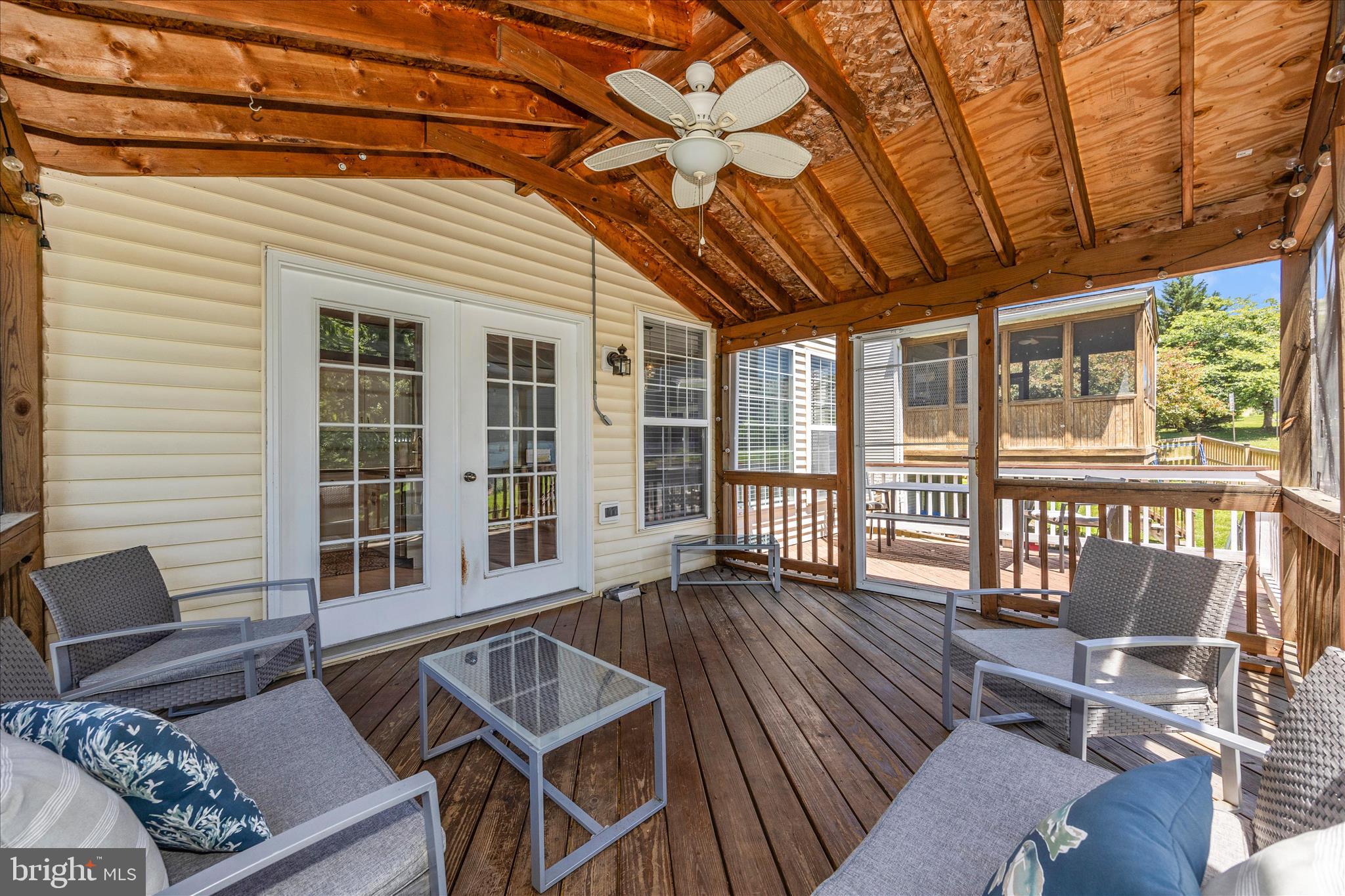 SPRING RIDGE - Residential