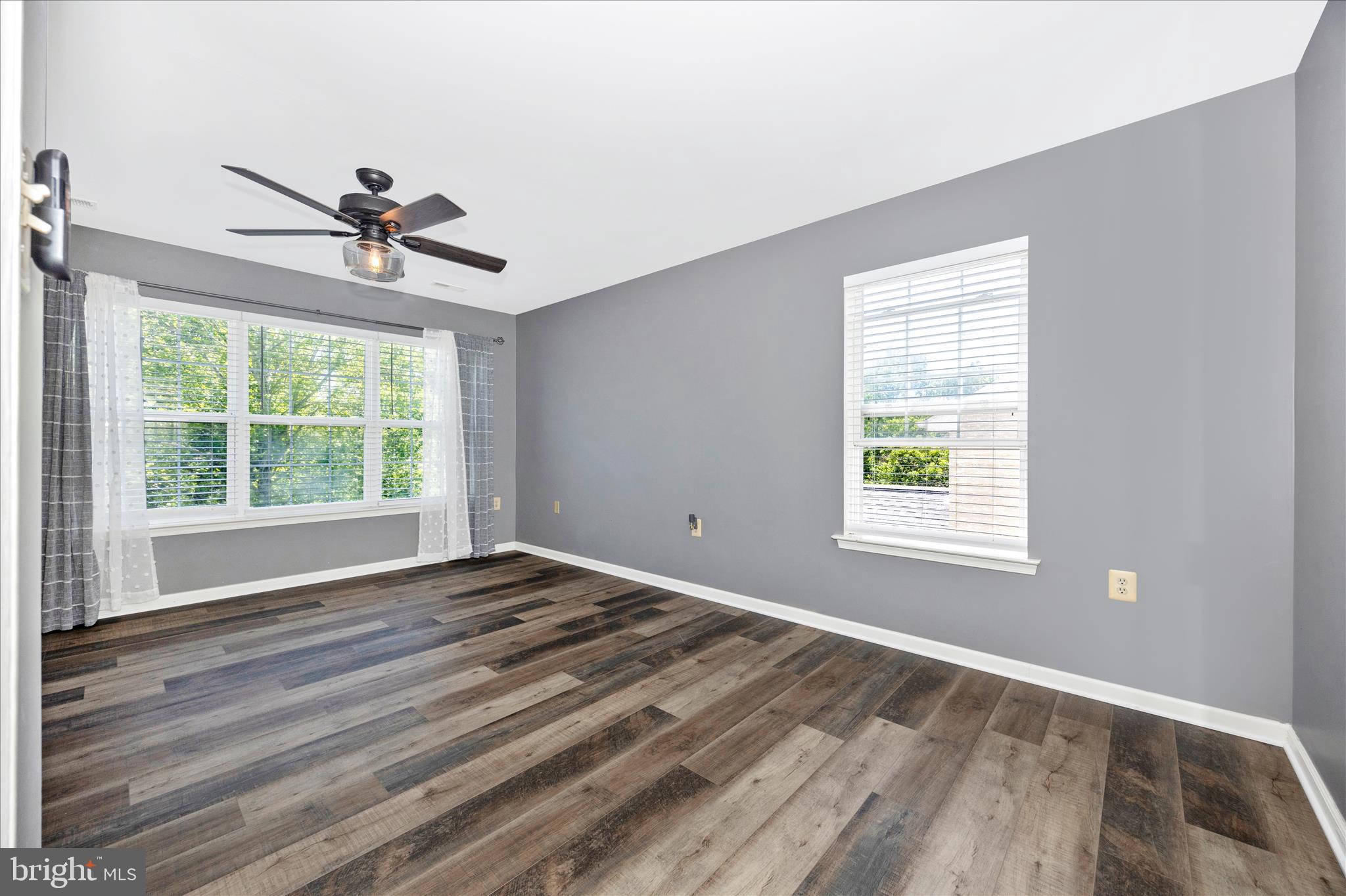 SPRING RIDGE - Residential