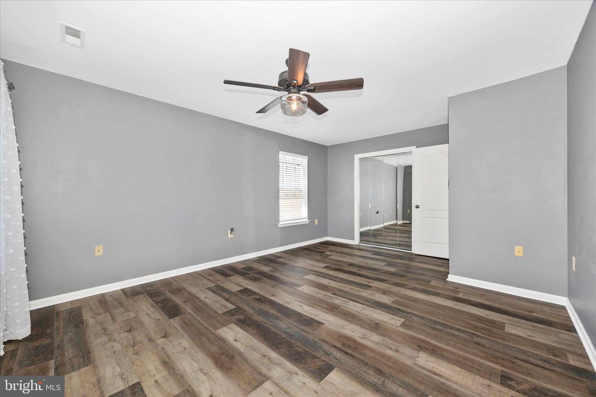 SPRING RIDGE - Residential