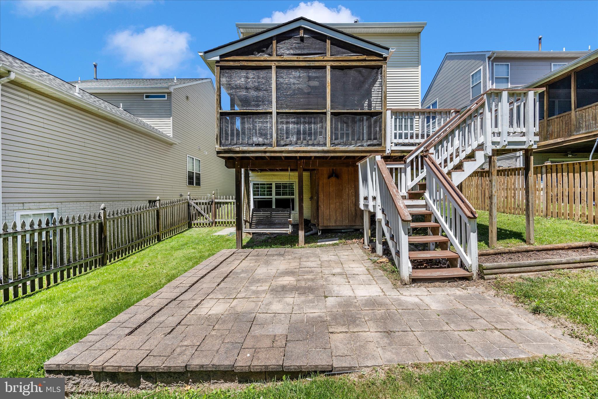 SPRING RIDGE - Residential