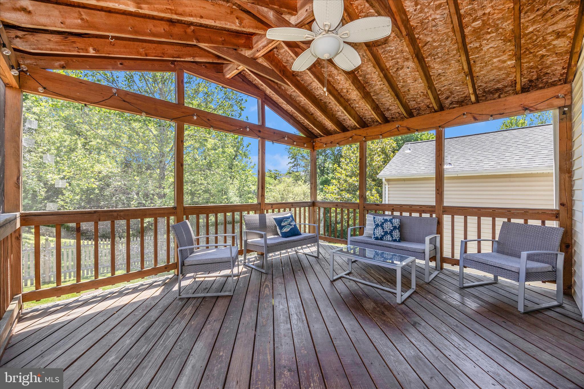 SPRING RIDGE - Residential