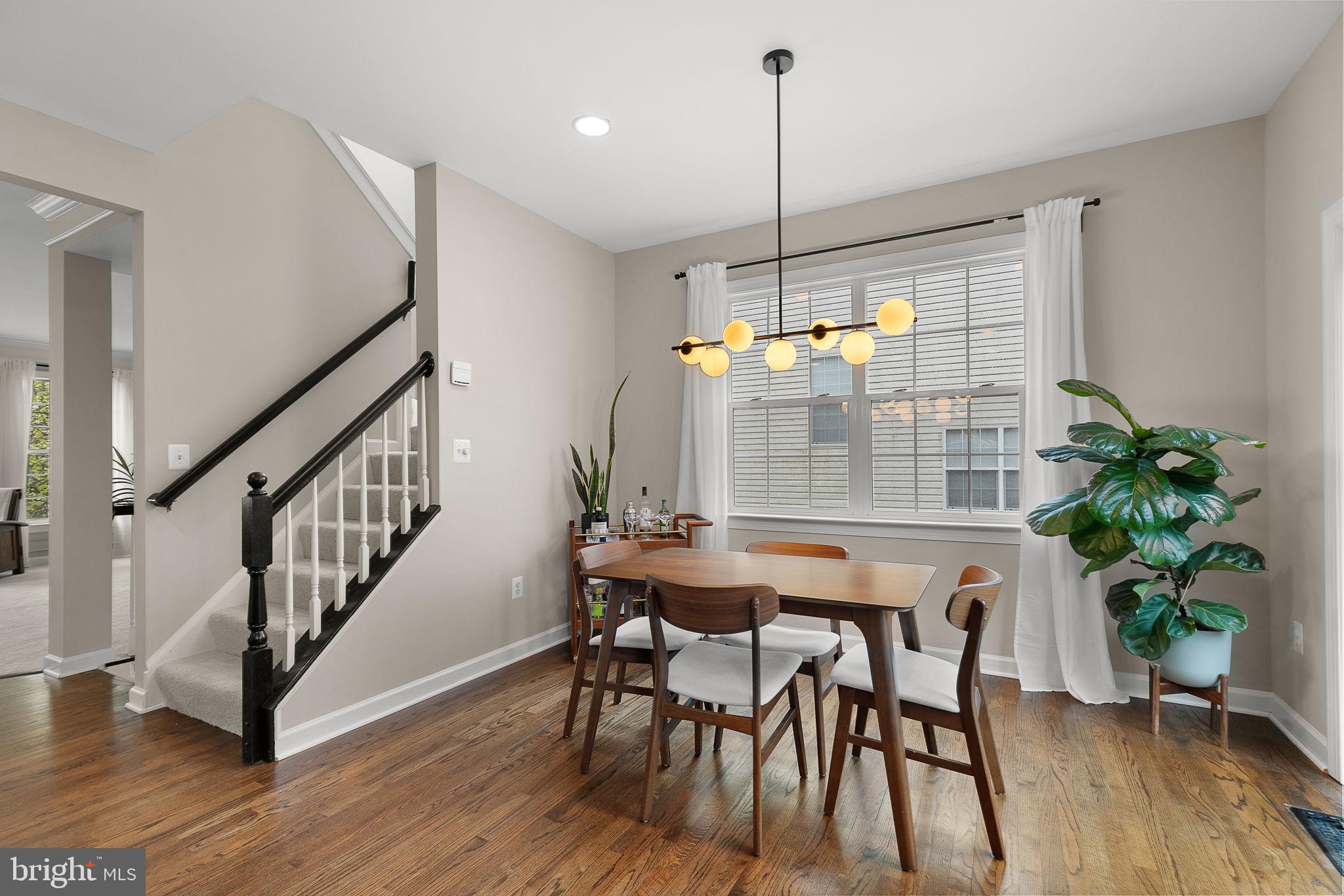 RIVERSIDE STATION - Residential