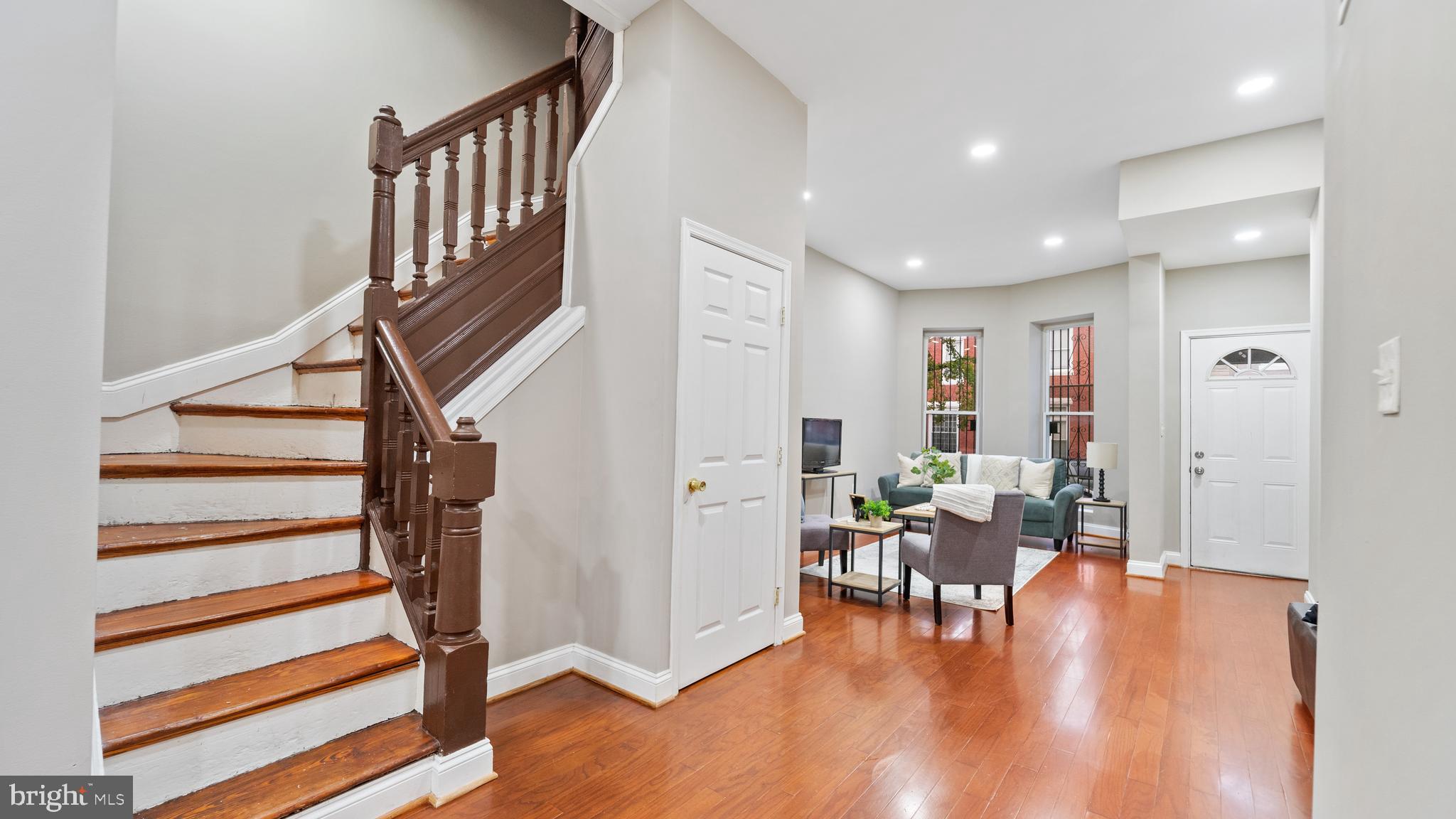BARCLAY - Residential