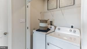 THE TOWNES AT CAMBRIDGE - Residential