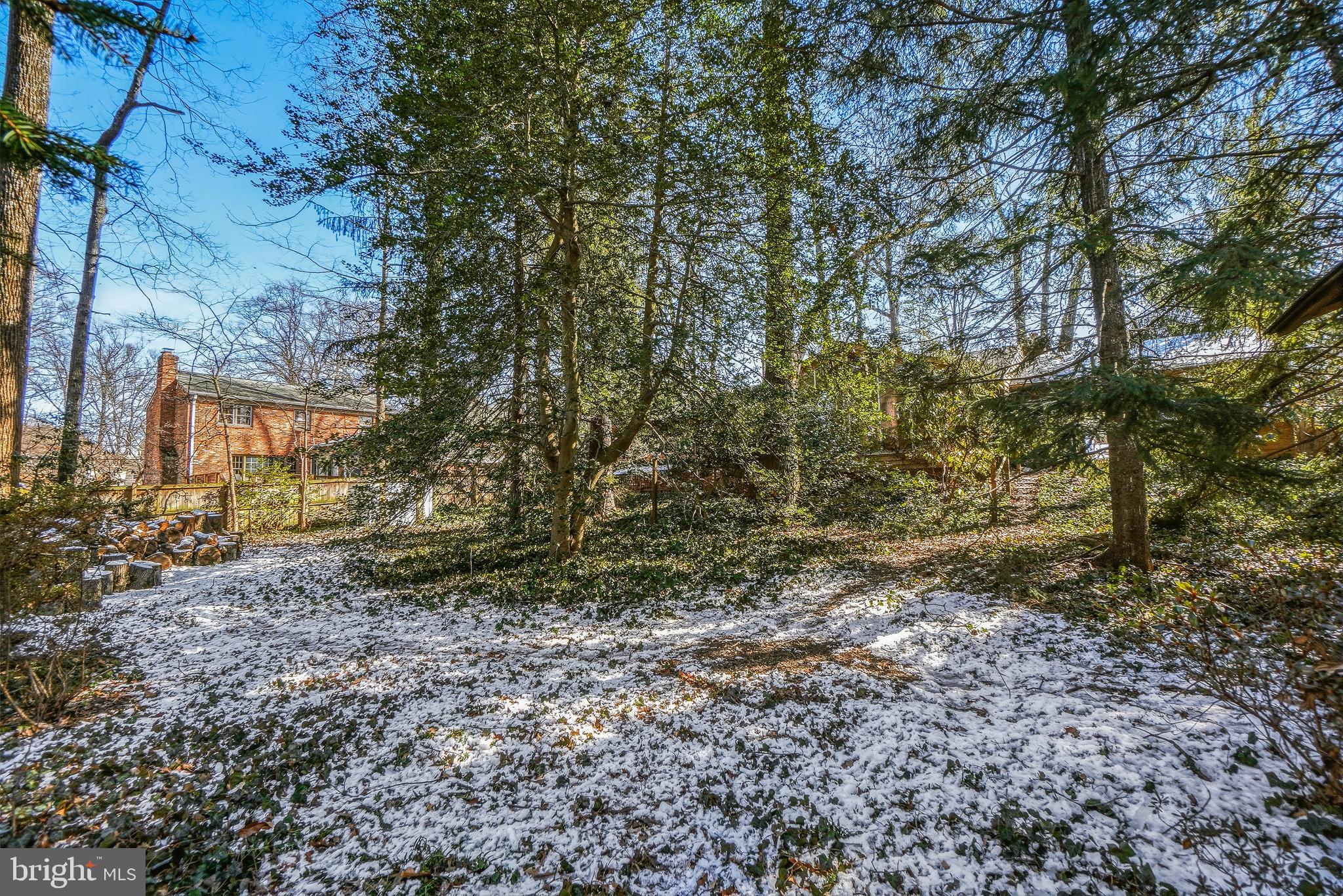 LUXMANOR - Residential