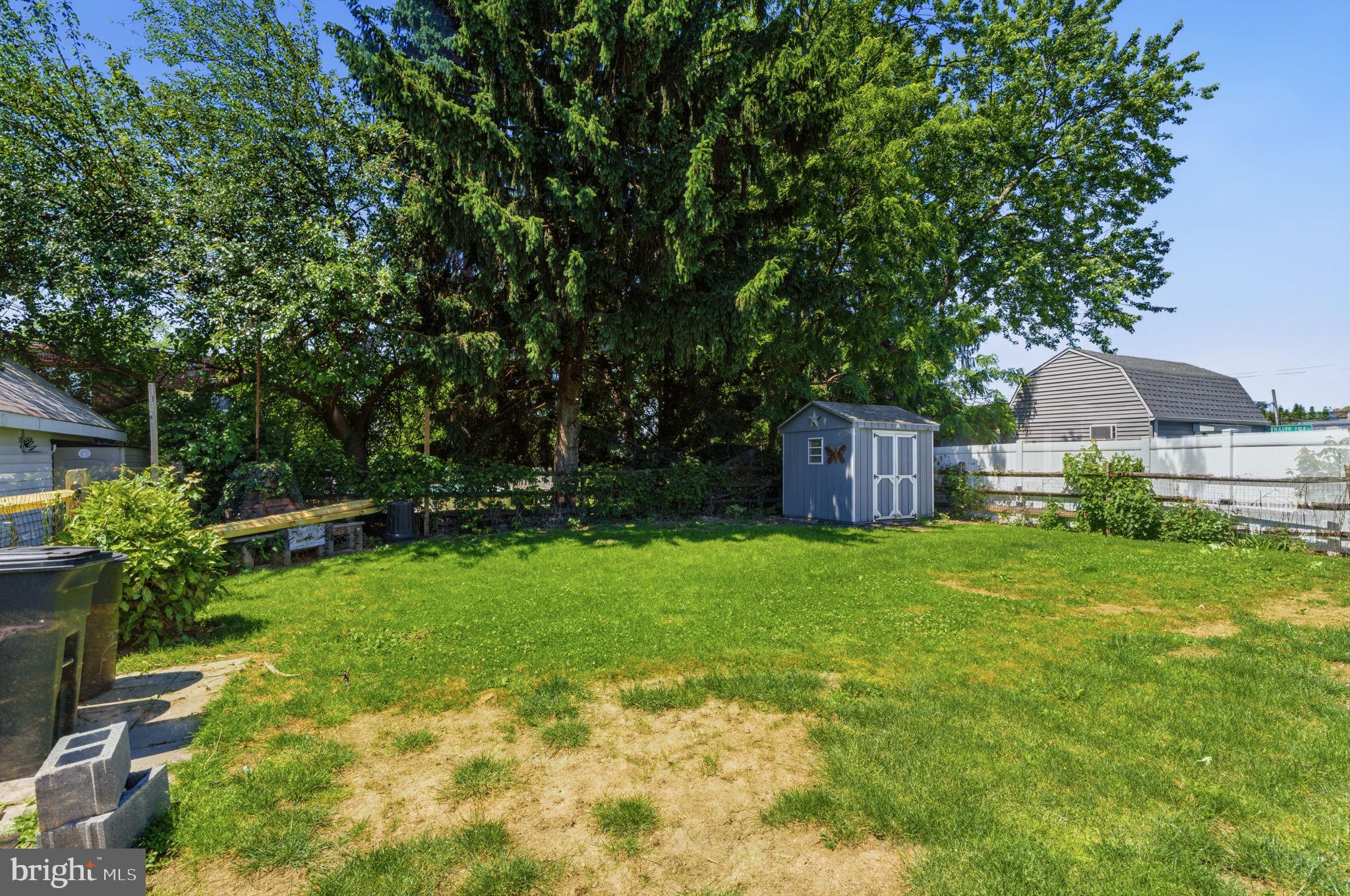 FOX CHASE - Residential