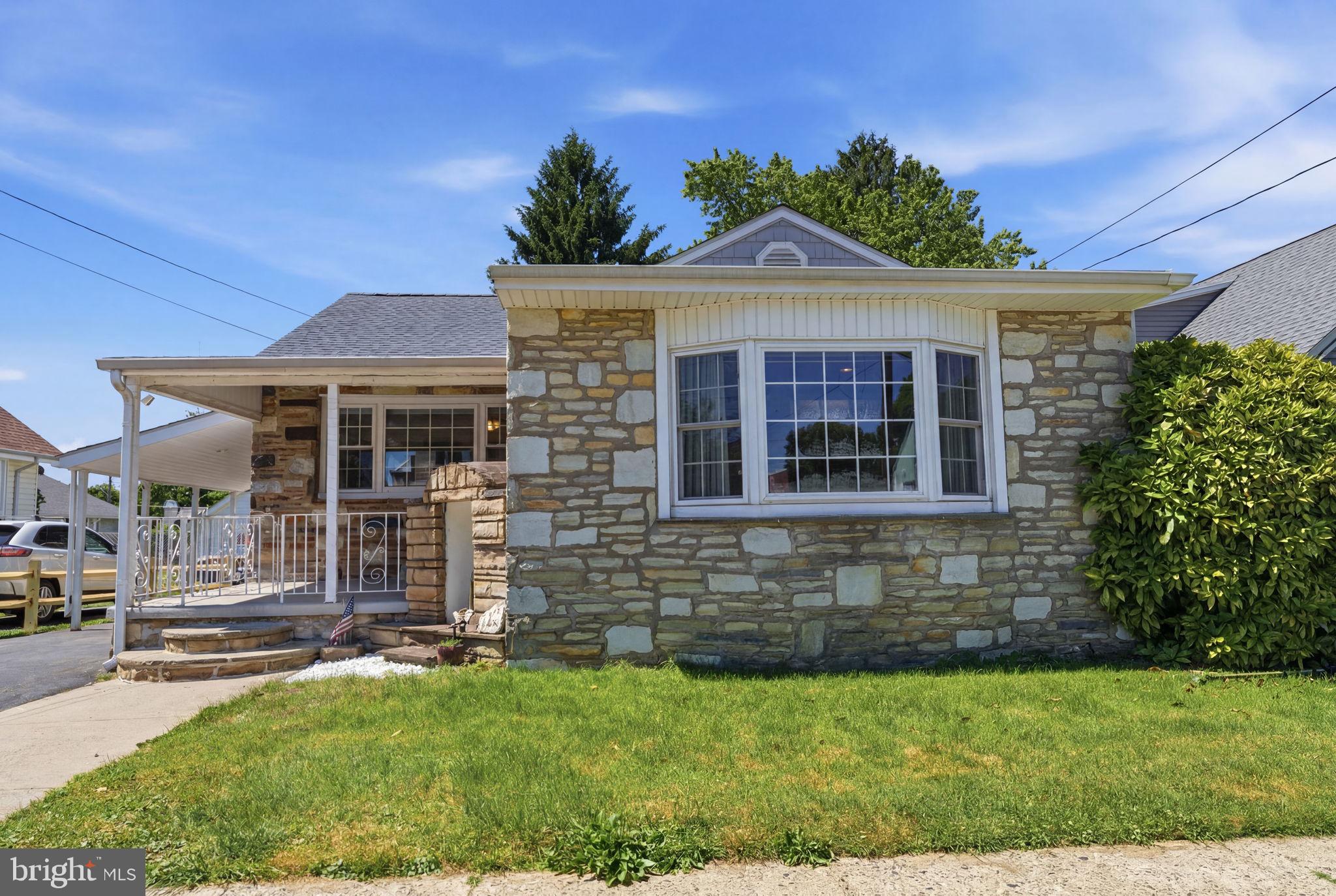 FOX CHASE - Residential
