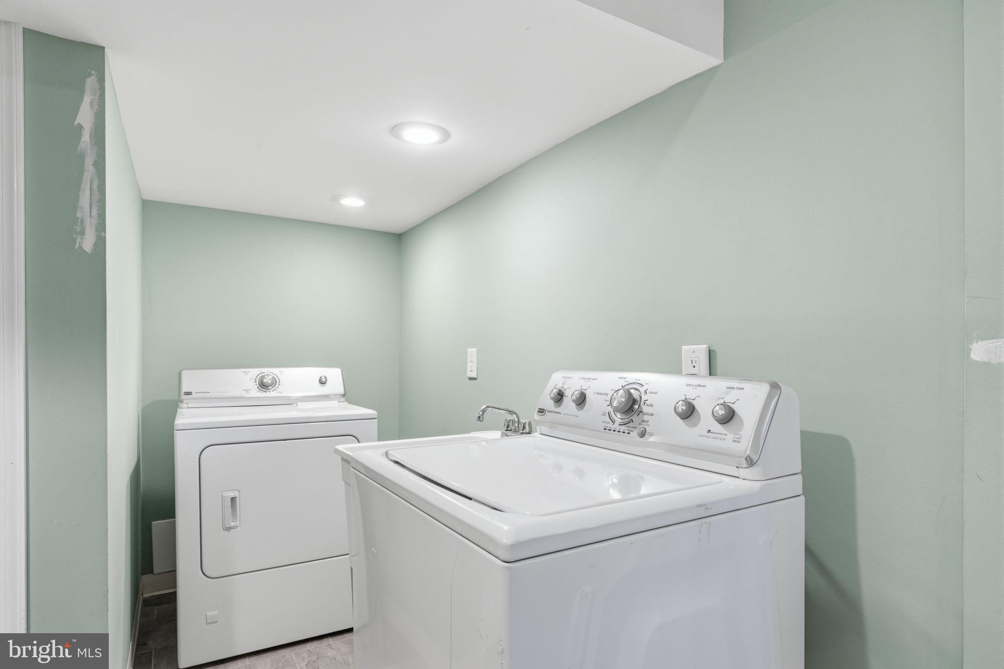 FOX CHASE - Residential