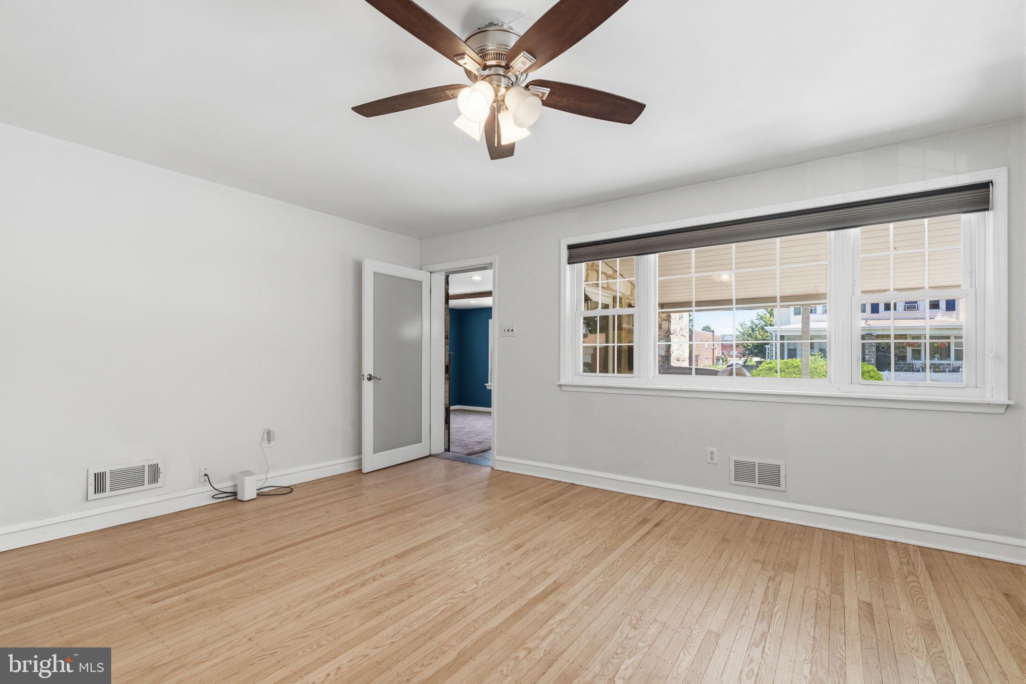 FOX CHASE - Residential