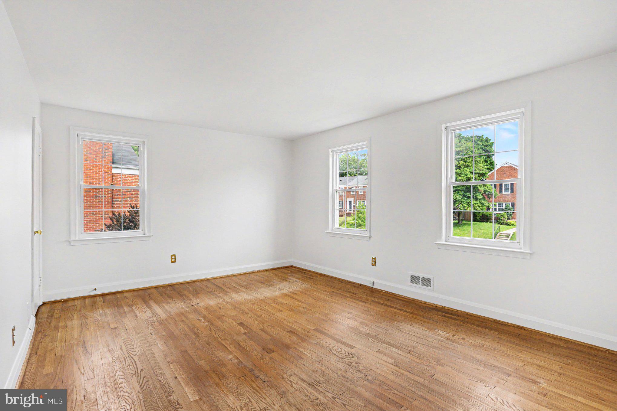 LOCH RAVEN MANOR - Residential