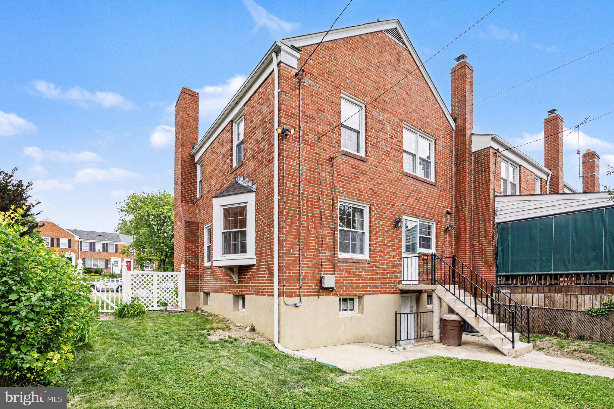 LOCH RAVEN MANOR - Residential