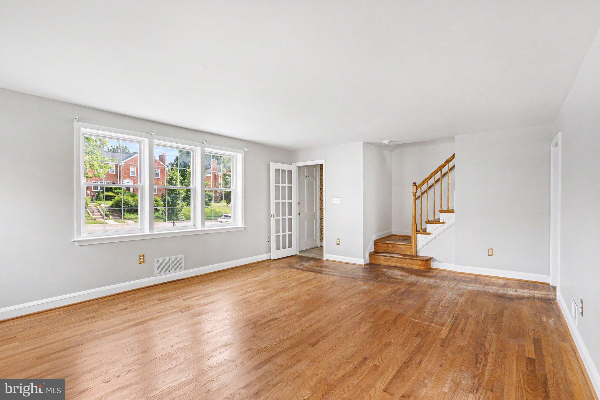 LOCH RAVEN MANOR - Residential