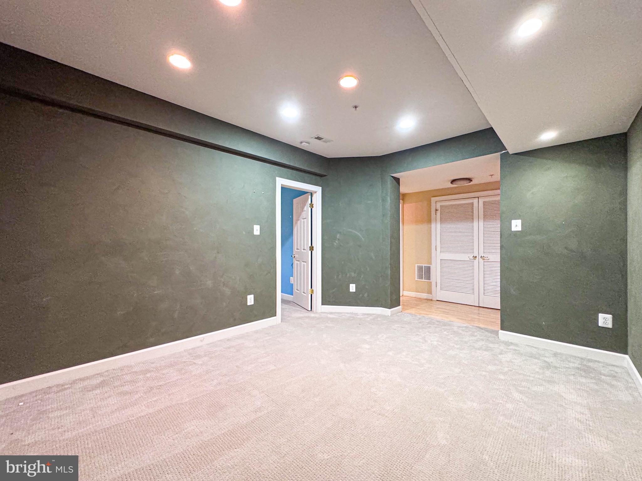 KING FARM - Residential