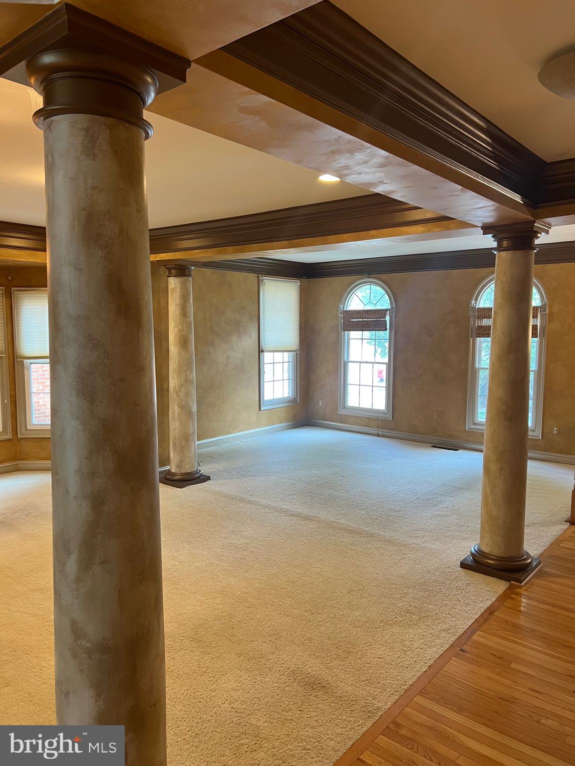 KING FARM - Residential