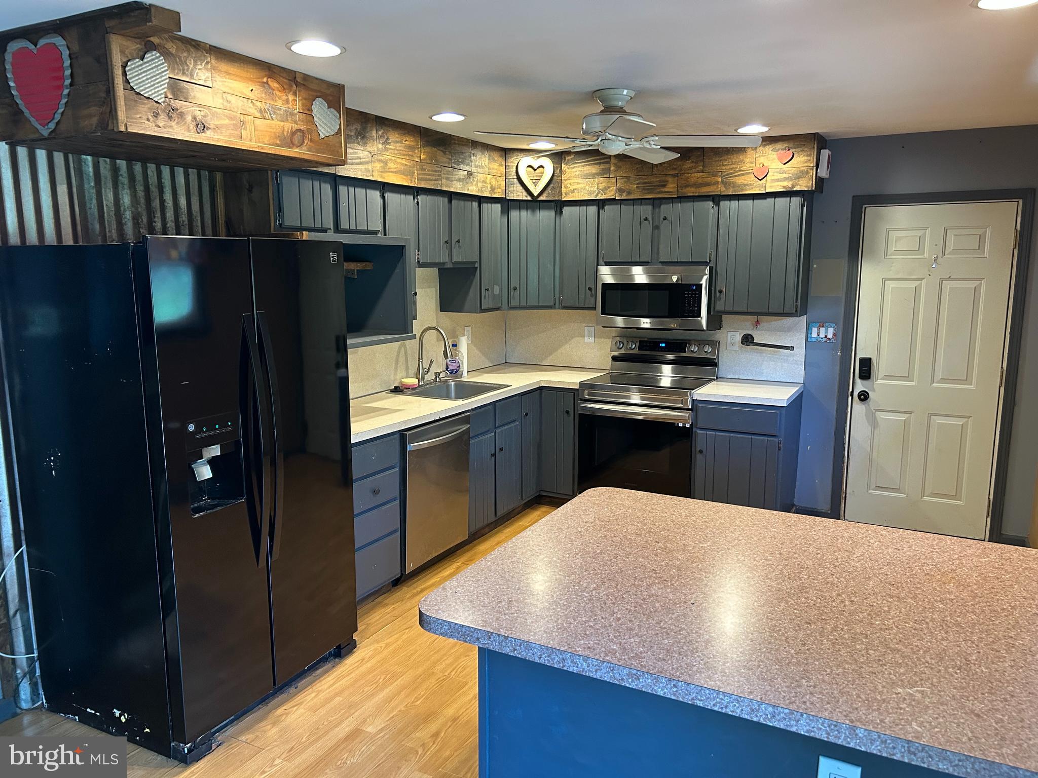ROSEMORE ESTS - Residential