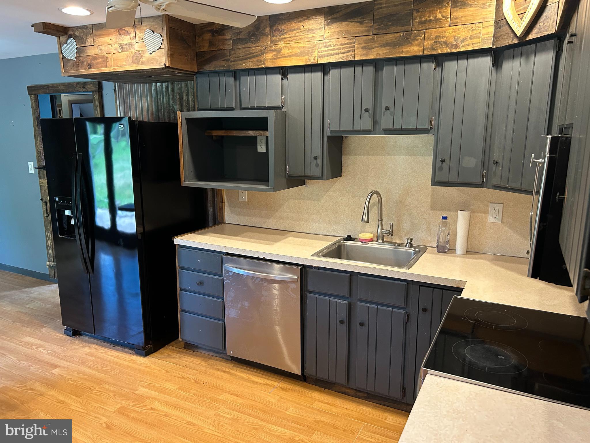 ROSEMORE ESTS - Residential
