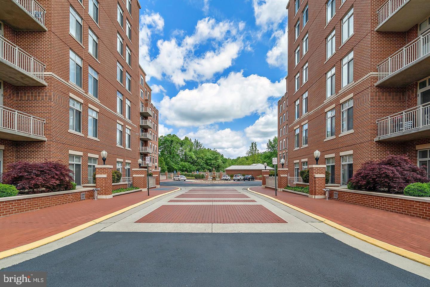 ELAN AT EAST MARKET - Residential Lease