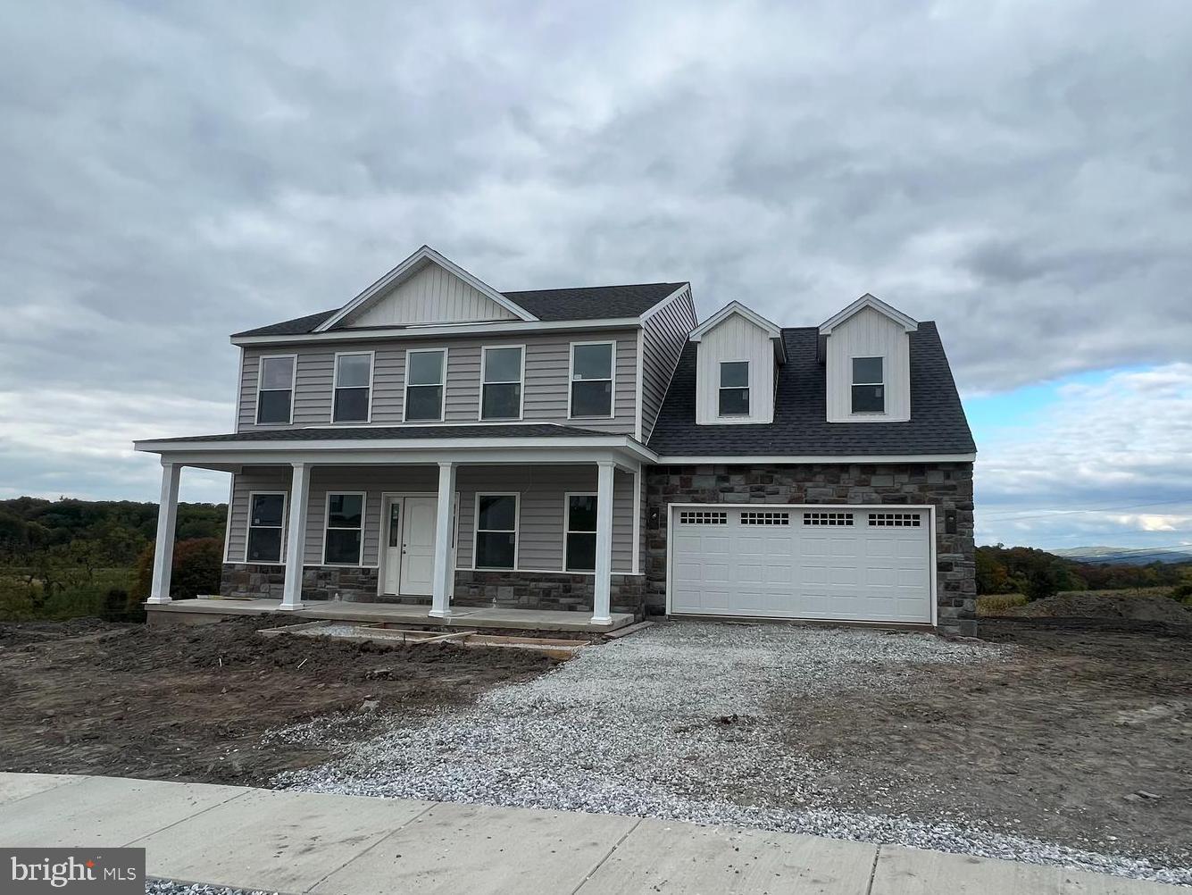 LEXINGTON ESTATES - Residential