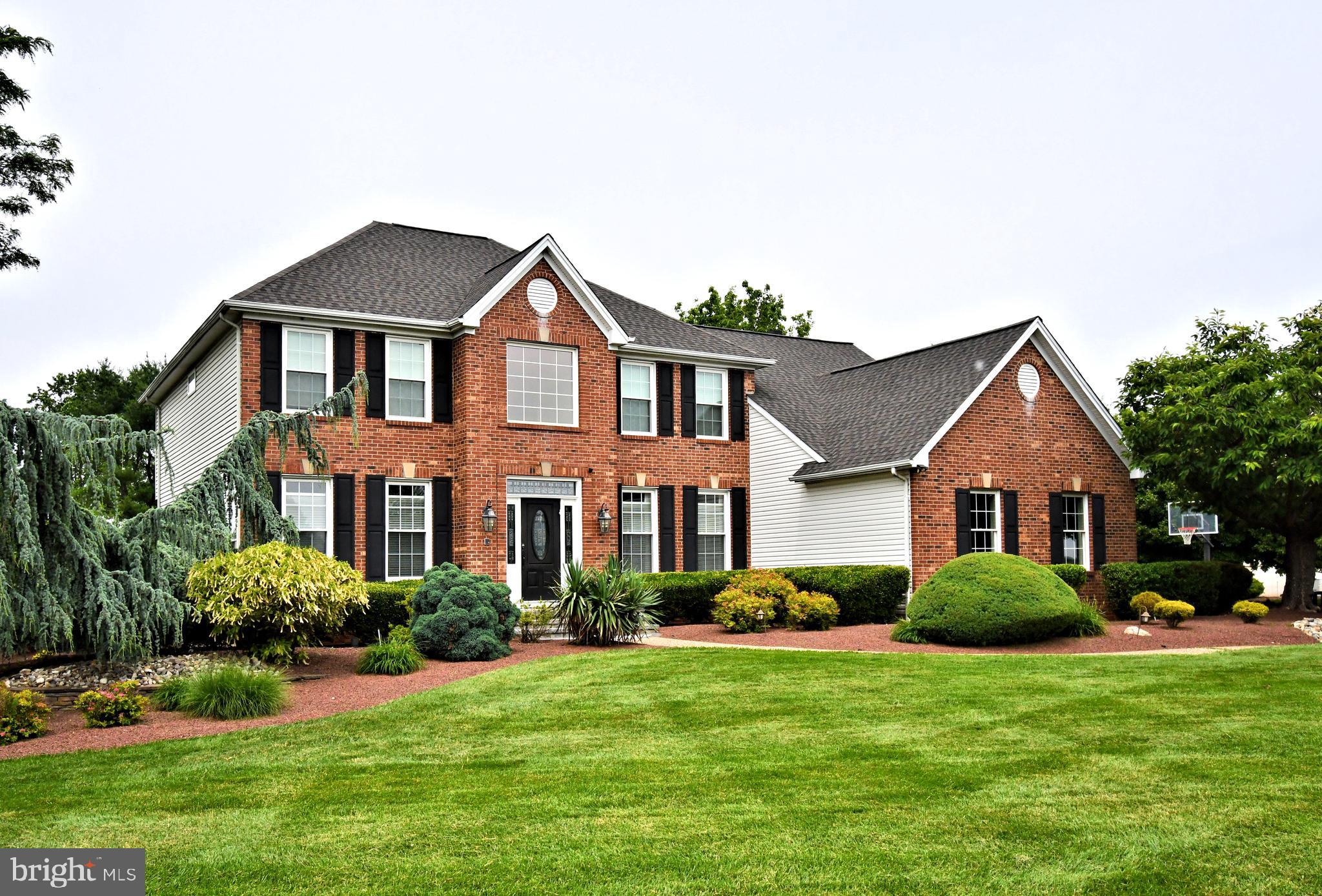 NORTHAMPTON CROSSG - Residential
