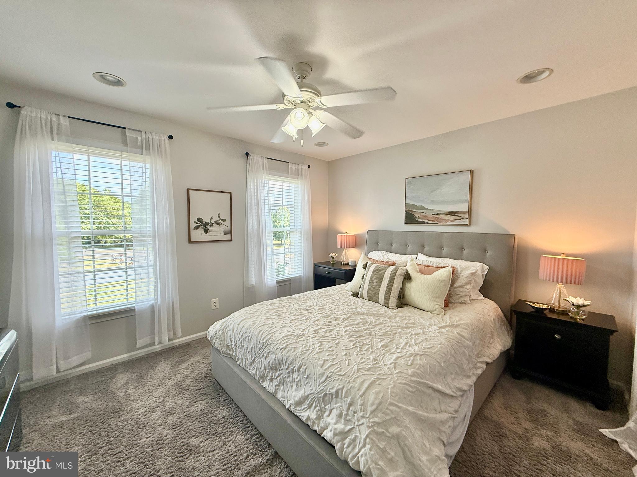 NORTHAMPTON CROSSG - Residential