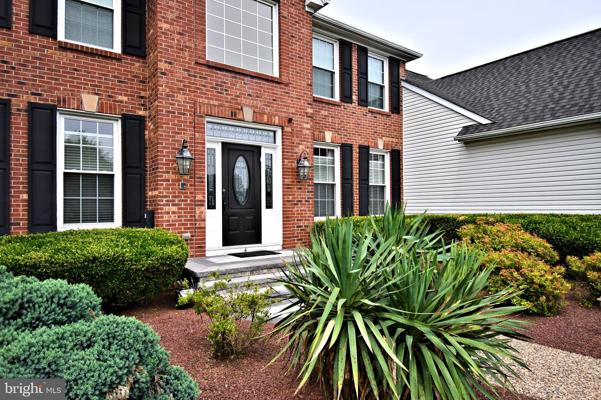 NORTHAMPTON CROSSG - Residential