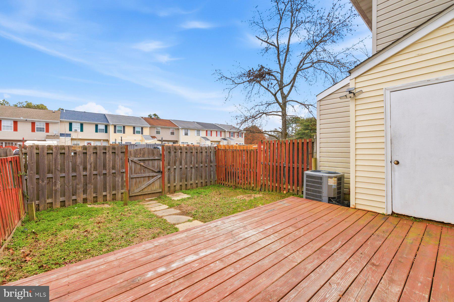 WESTBURY - Residential