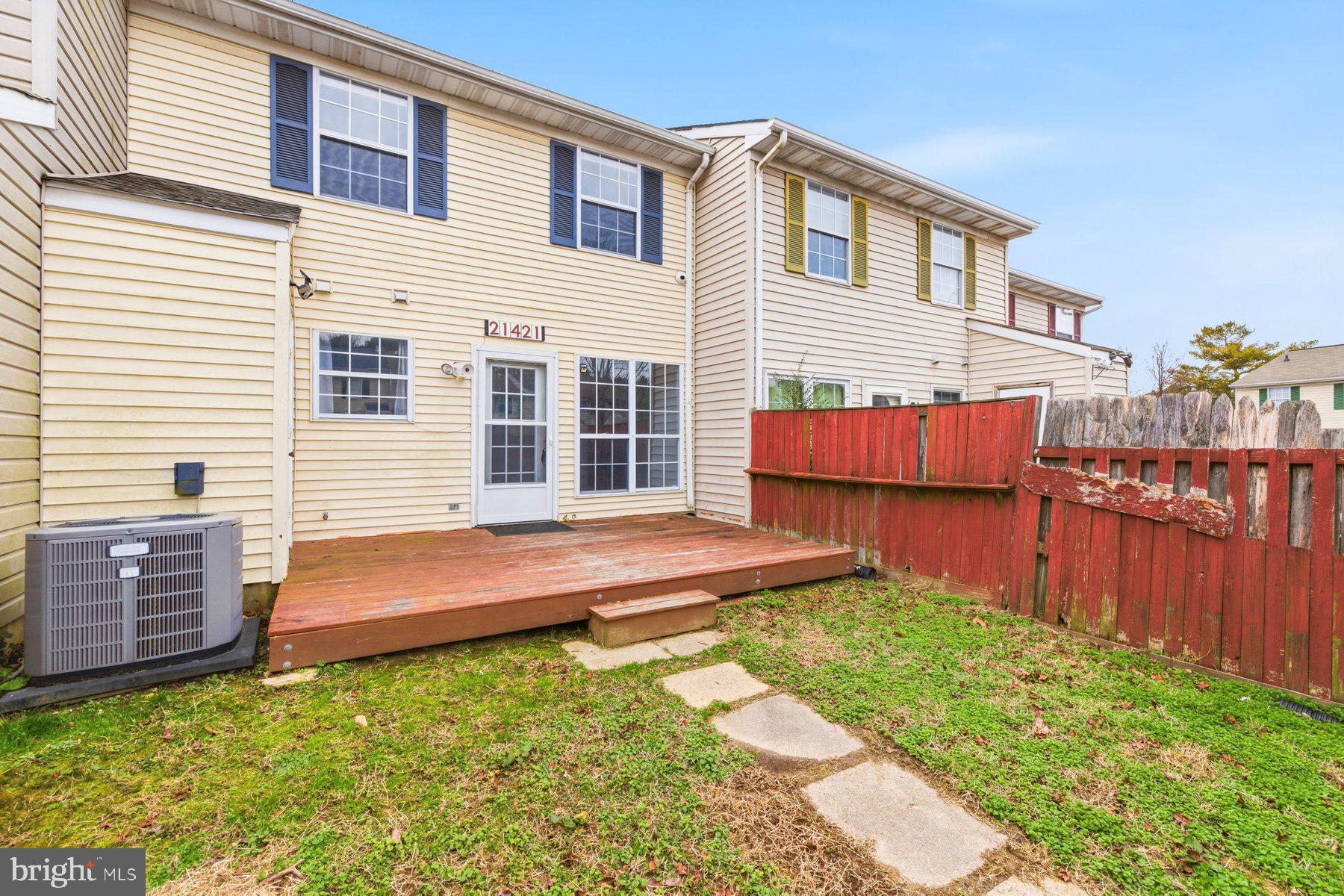 WESTBURY - Residential