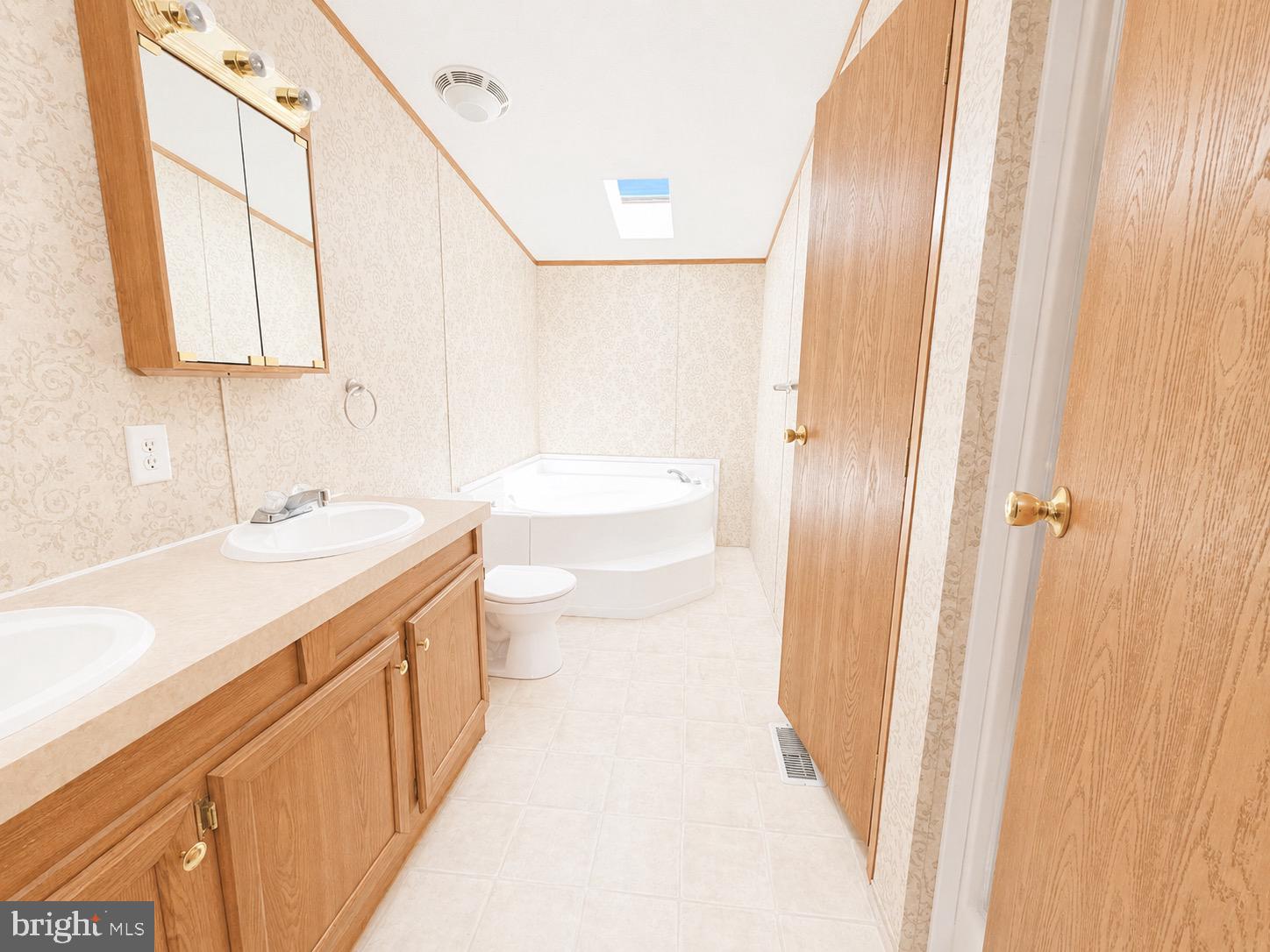 RIDGE PARK COMMUNITY - Residential